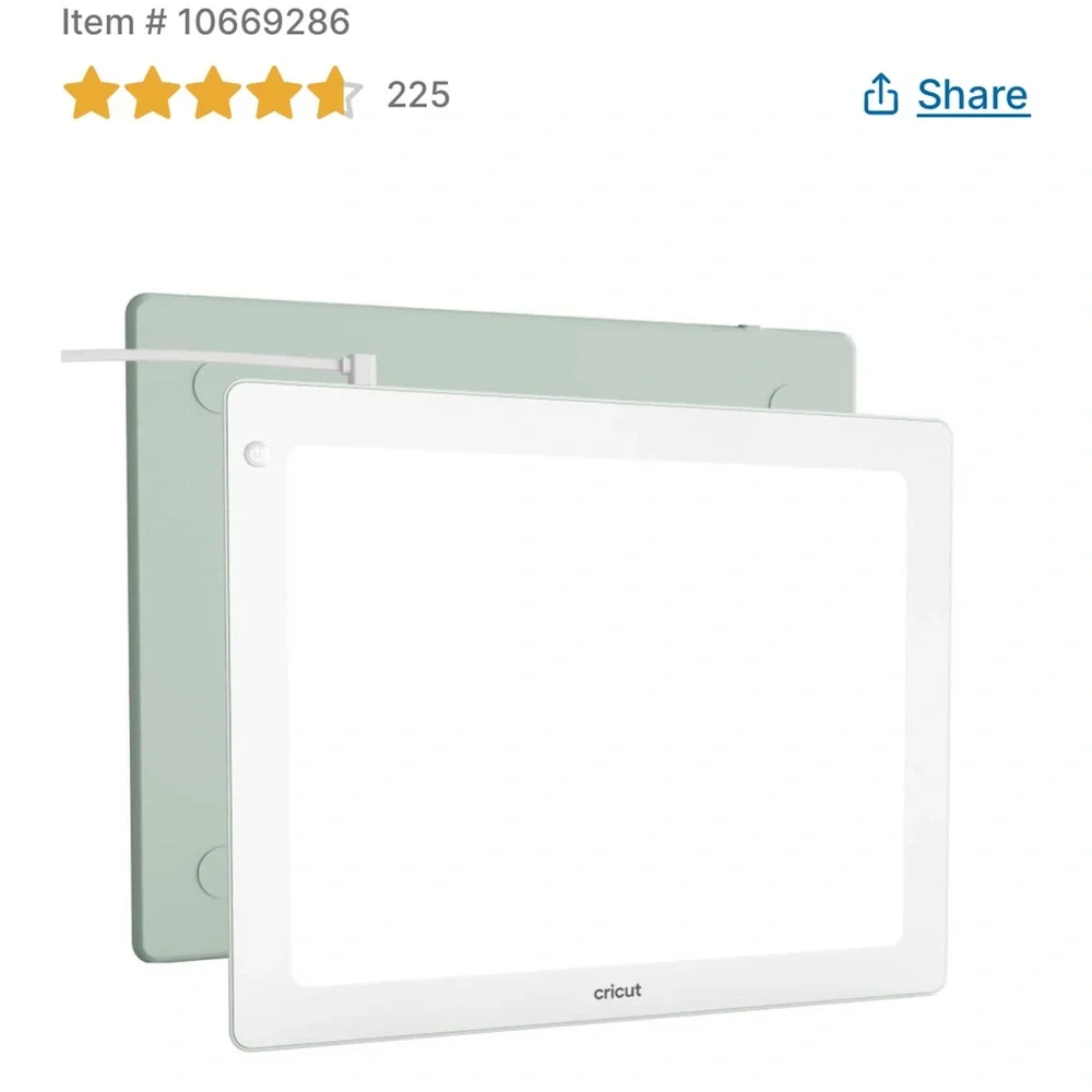 Cricut Illuminated Craft Pad in White and Mint